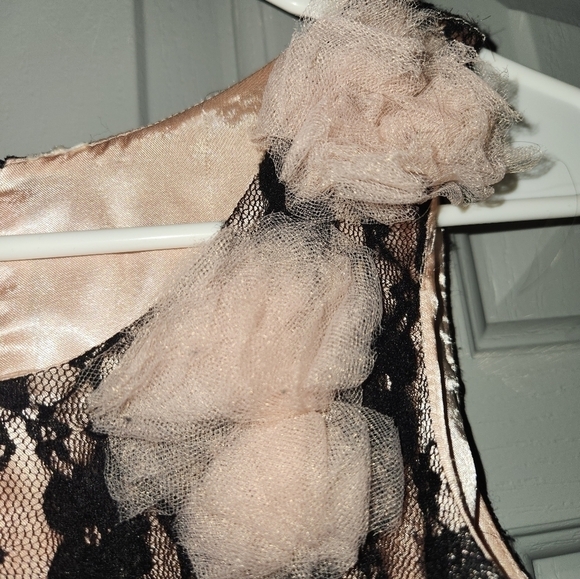 Black & Pink Lace Dress With Matching Gloves Size 5/6 Perfect For Wedding - Picture 3 of 5